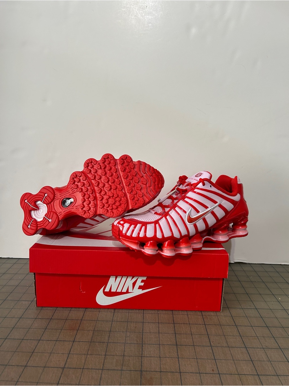 Nike Shox TL ‘Pink Foam Habanero Red’ GS - Picture 5 of 6